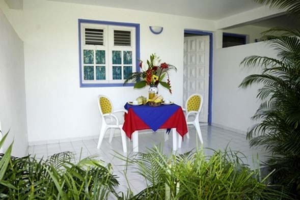 RESIDENCE BUGANVILLE